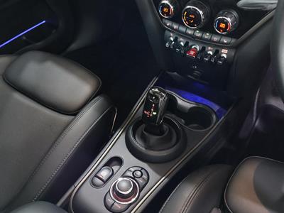 2021 MINI Cooper - Thumbnail