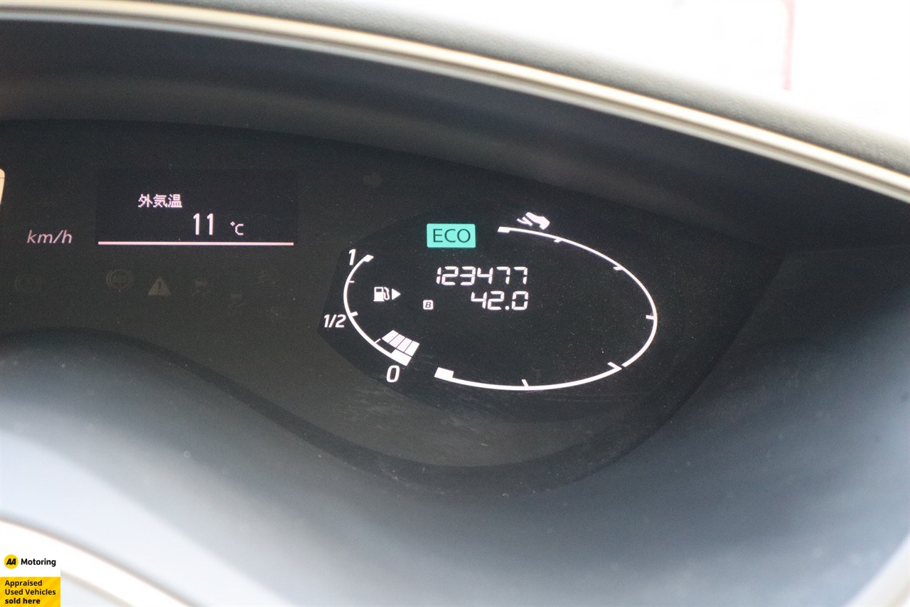 2015 Nissan Serena