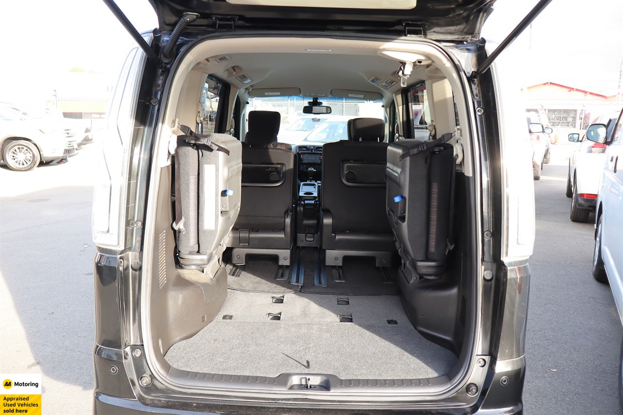 2015 Nissan Serena
