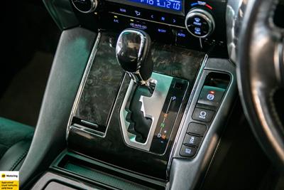 2018 Toyota Vellfire - Thumbnail