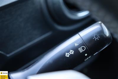 2013 Toyota Aqua - Thumbnail