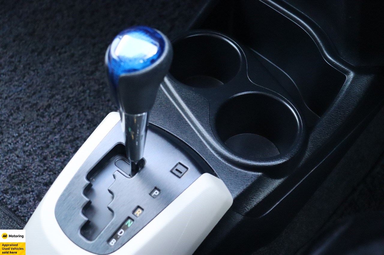 2013 Toyota Aqua