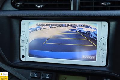 2013 Toyota Aqua - Thumbnail