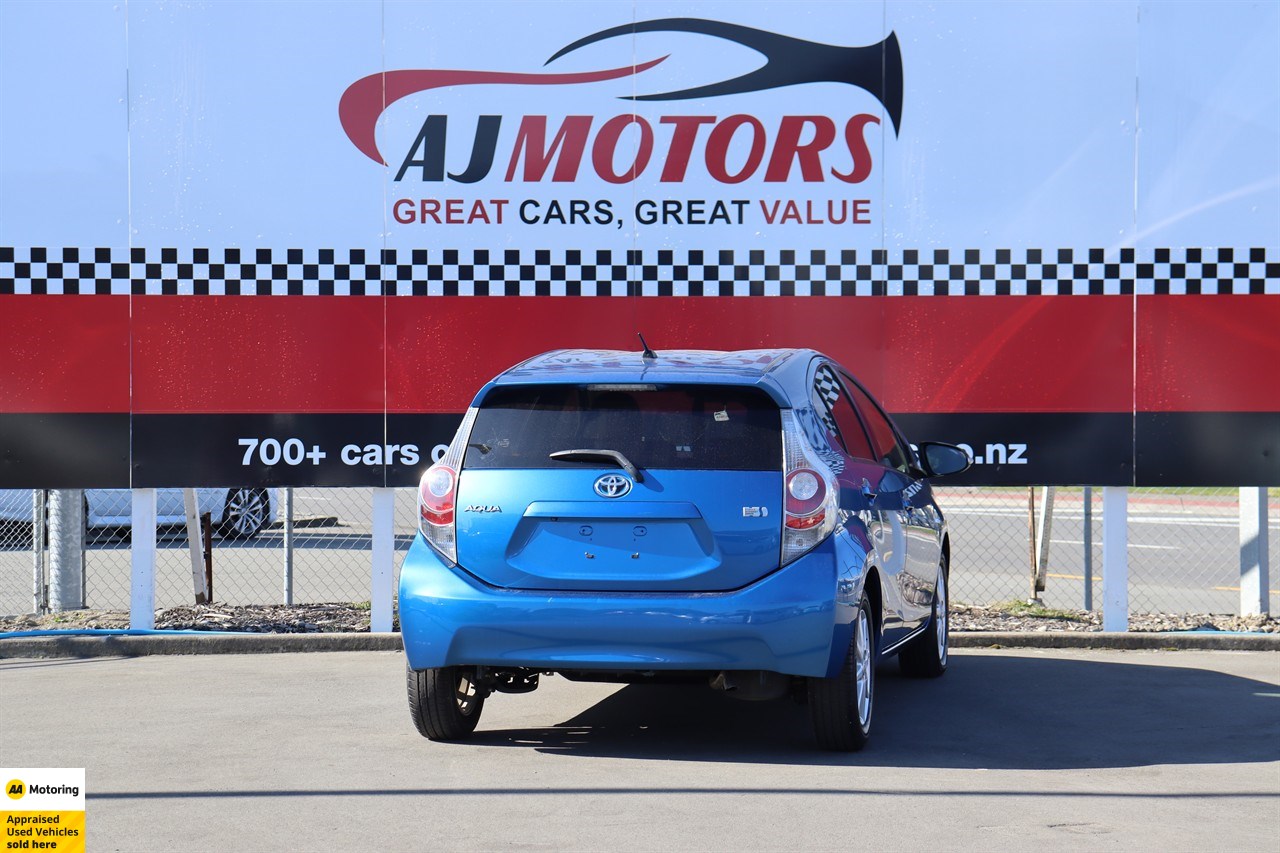 2013 Toyota Aqua