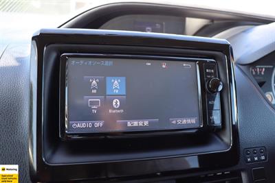2015 Toyota Noah - Thumbnail