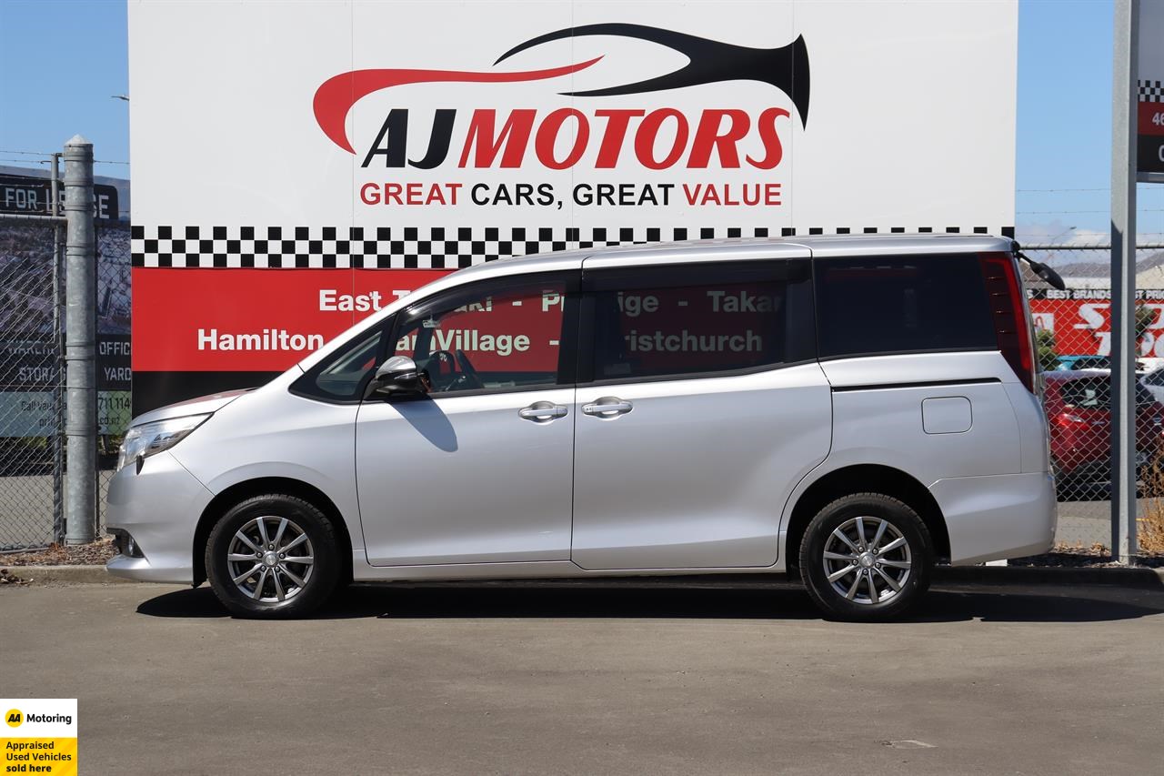 2015 Toyota Noah