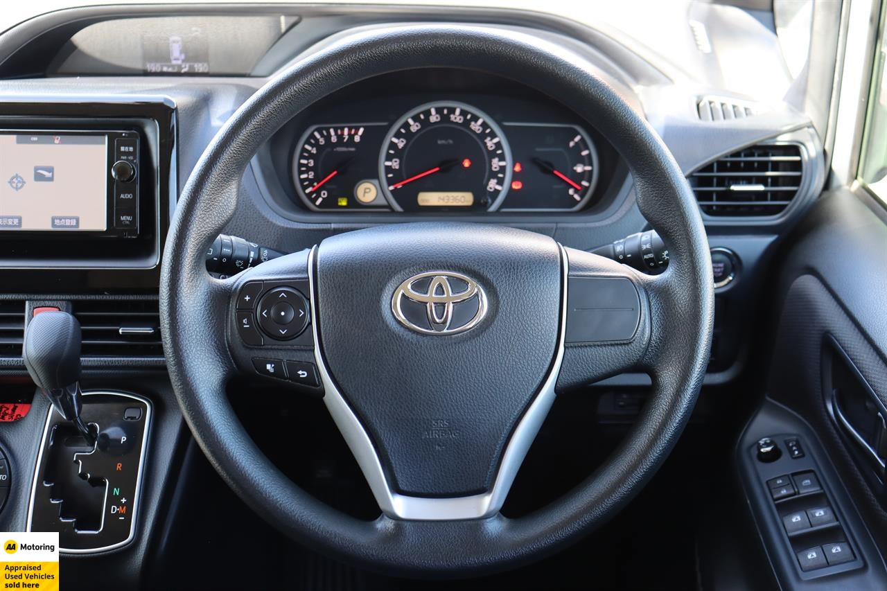 2015 Toyota Noah