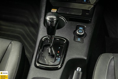 2025 Toyota HILUX - Thumbnail