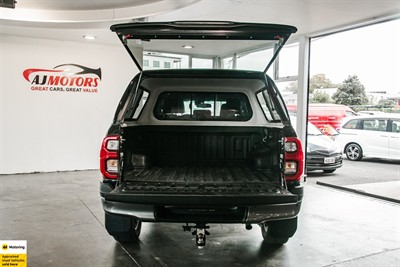 2025 Toyota HILUX - Thumbnail