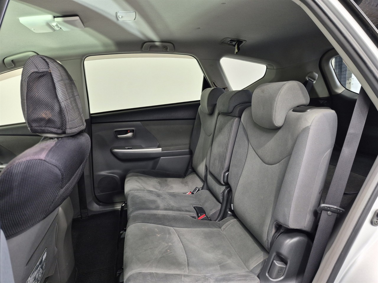 2013 Toyota Prius Alpha