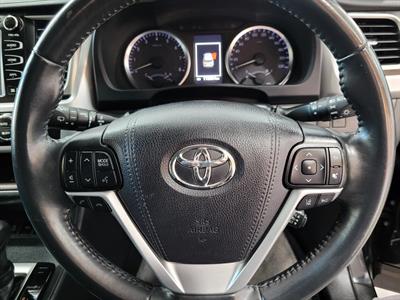 2020 Toyota Highlander - Thumbnail