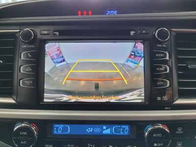 2020 Toyota Highlander - Thumbnail