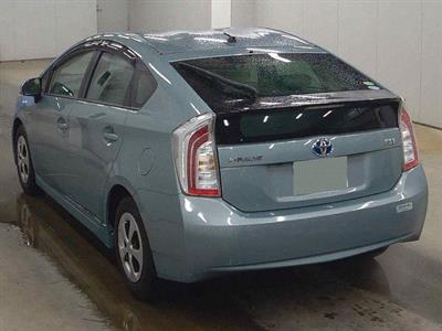 2014 Toyota Prius - Thumbnail