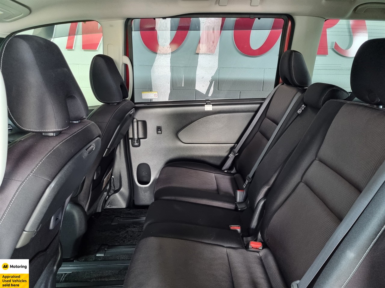 2017 Nissan Serena