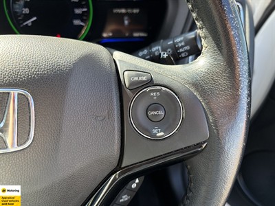 2015 Honda Vezel - Thumbnail