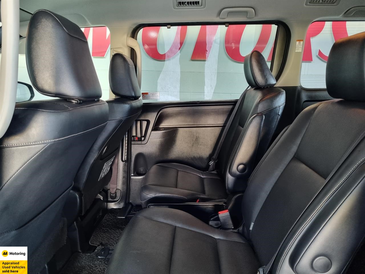 2016 Toyota Esquire