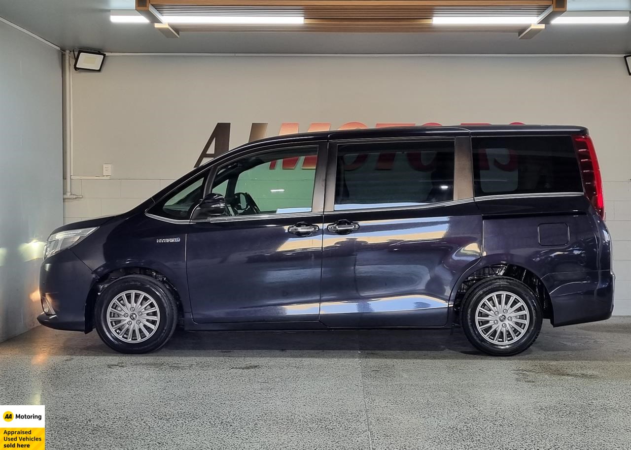 2016 Toyota Esquire