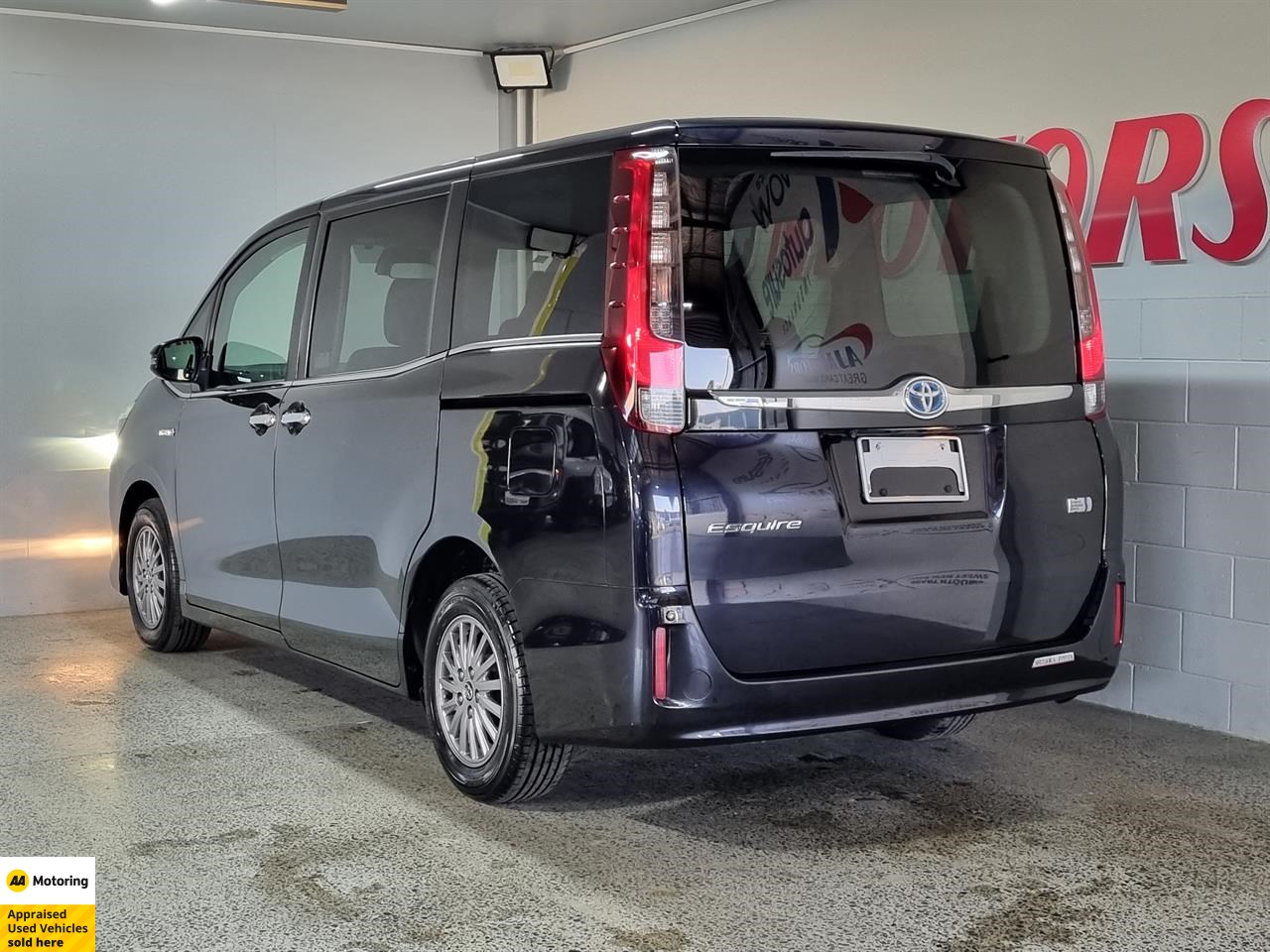 2016 Toyota Esquire