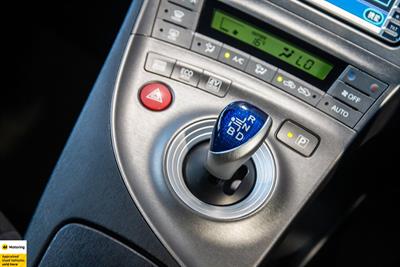 2015 Toyota Prius - Thumbnail