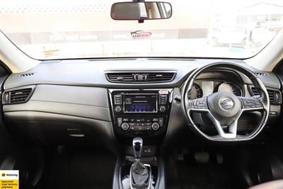 2022 Nissan X-Trail - Thumbnail