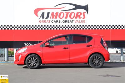 2015 Toyota Aqua - Thumbnail