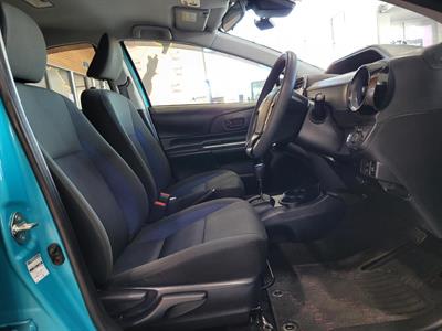 2019 Toyota Aqua - Thumbnail