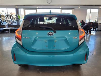 2019 Toyota Aqua - Thumbnail