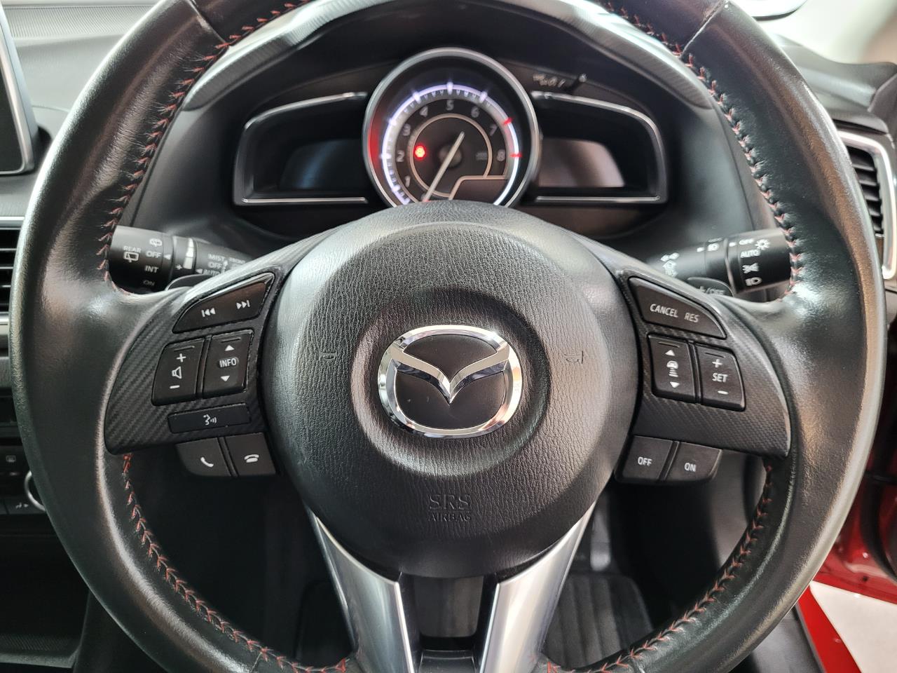 2014 Mazda Axela