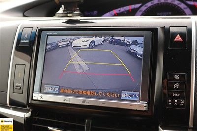 2015 Toyota Estima - Thumbnail