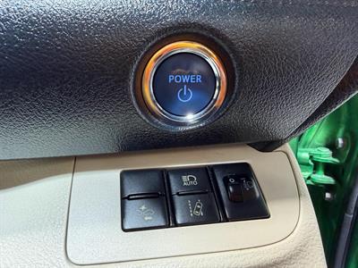 2015 Toyota Sienta - Thumbnail