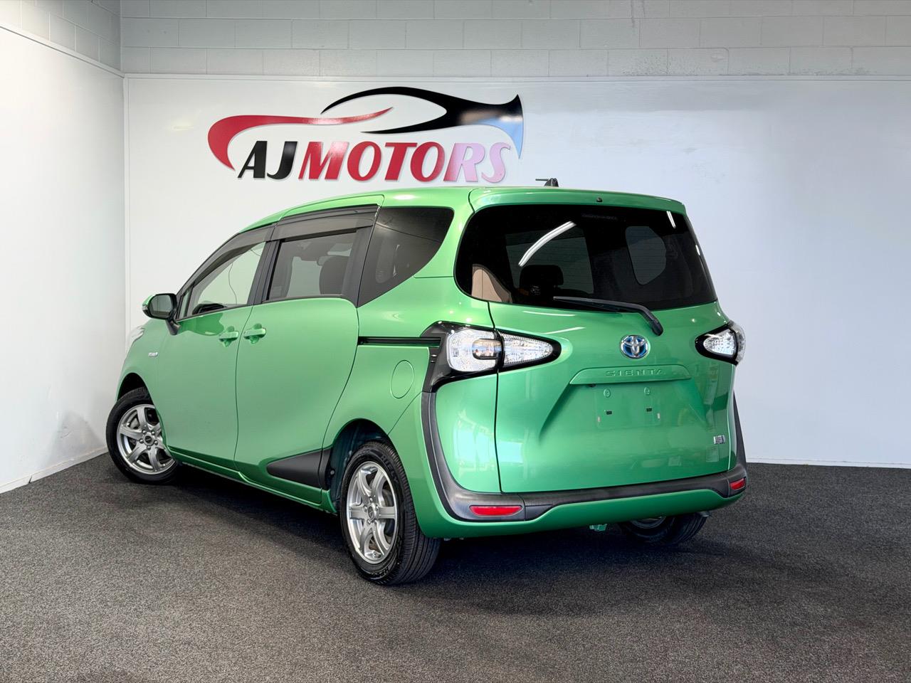 2015 Toyota Sienta