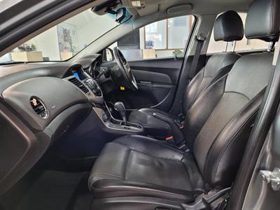 2011 Holden Cruze - Thumbnail
