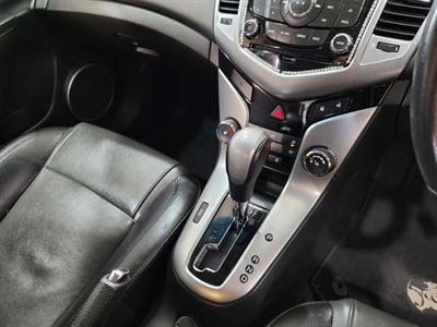 2011 Holden Cruze - Thumbnail