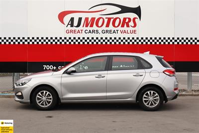 2022 Hyundai i30 - Thumbnail