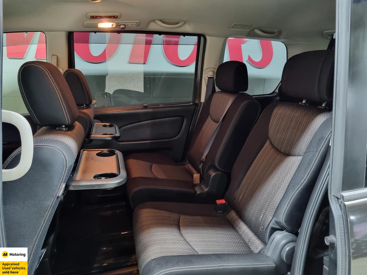 2014 Nissan Serena