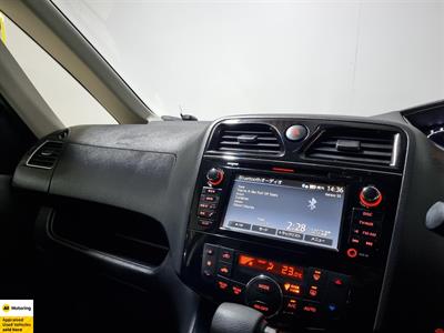 2014 Nissan Serena - Thumbnail