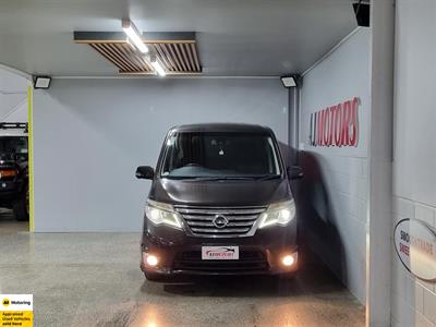 2014 Nissan Serena - Thumbnail