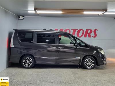 2014 Nissan Serena - Thumbnail