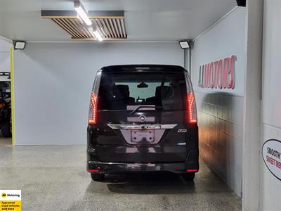 2014 Nissan Serena - Thumbnail