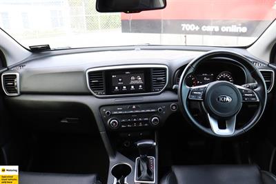 2021 Kia Sportage - Thumbnail