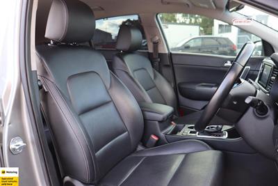 2021 Kia Sportage - Thumbnail