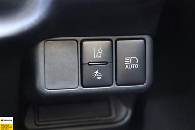 2017 Toyota Aqua - Thumbnail