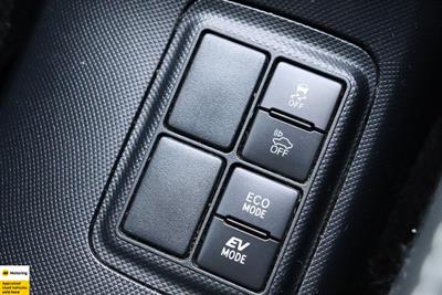 2017 Toyota Aqua - Thumbnail