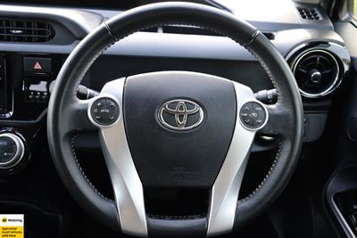 2017 Toyota Aqua - Thumbnail