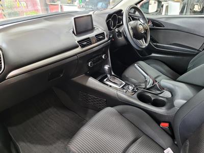 2015 Mazda Axela - Thumbnail