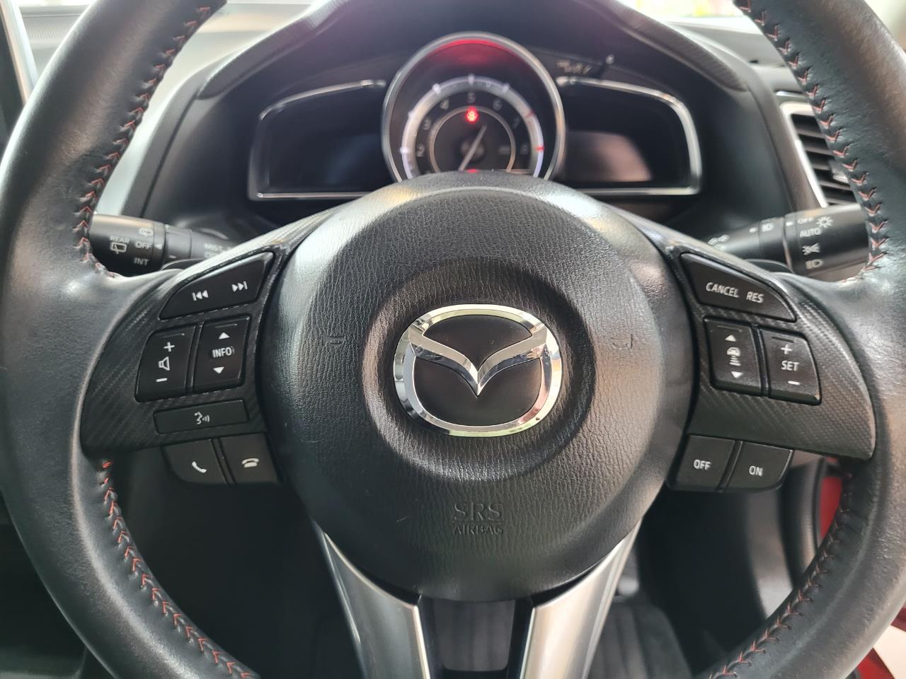 2015 Mazda Axela