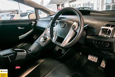 2013 Toyota Prius - Thumbnail