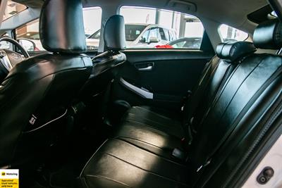 2013 Toyota Prius - Thumbnail