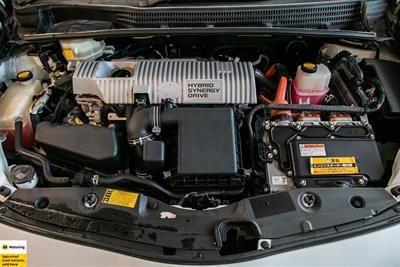 2013 Toyota Prius - Thumbnail