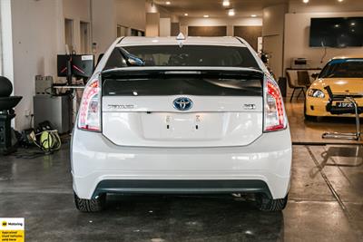 2013 Toyota Prius - Thumbnail